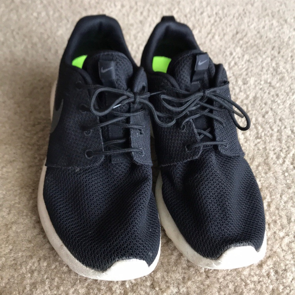 Nike Roshe shoe